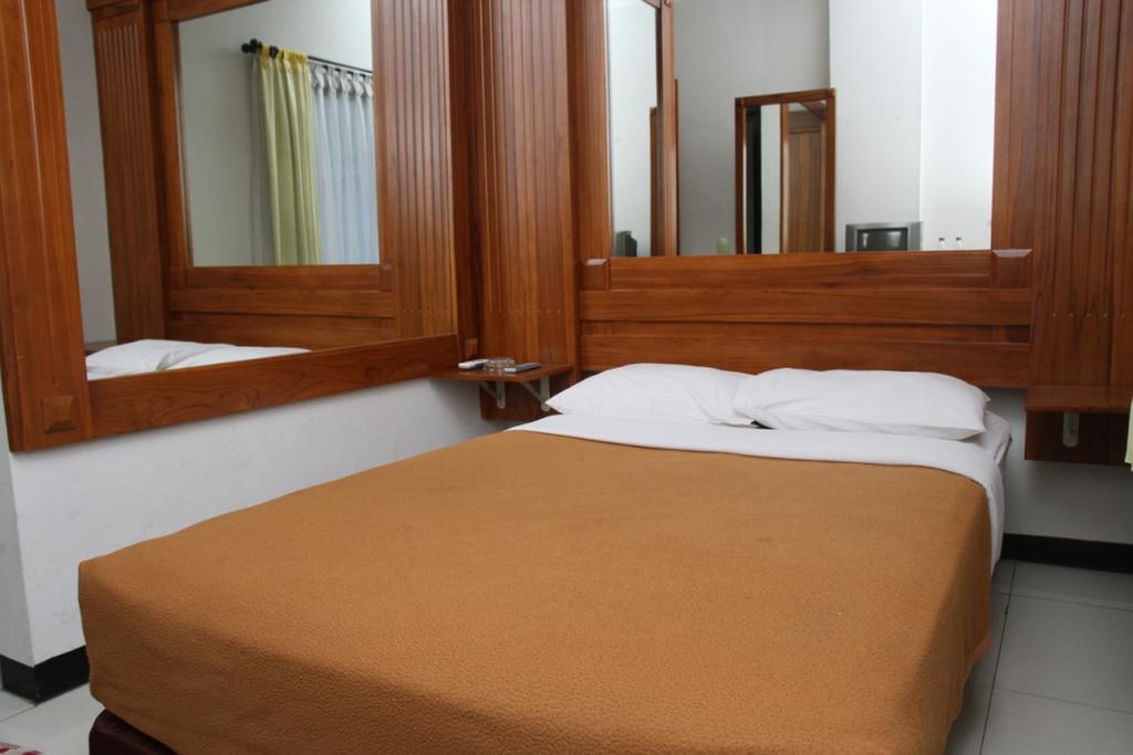 Bukit Dago Hotel Bandung Zimmer foto
