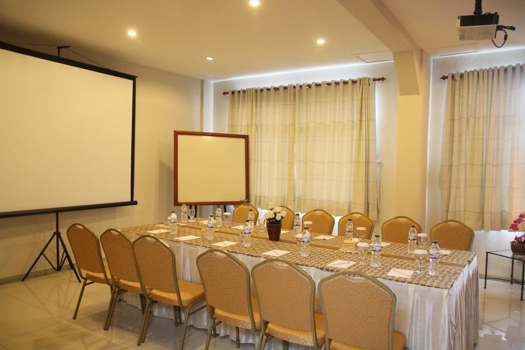 Bukit Dago Hotel Bandung Exterior foto